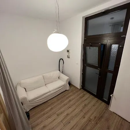 Situated At The 0 Mile Marker With Free Private Parking *